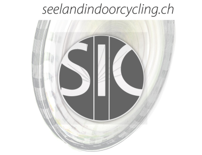 INDOOR CYCLING STUDIO EVENT